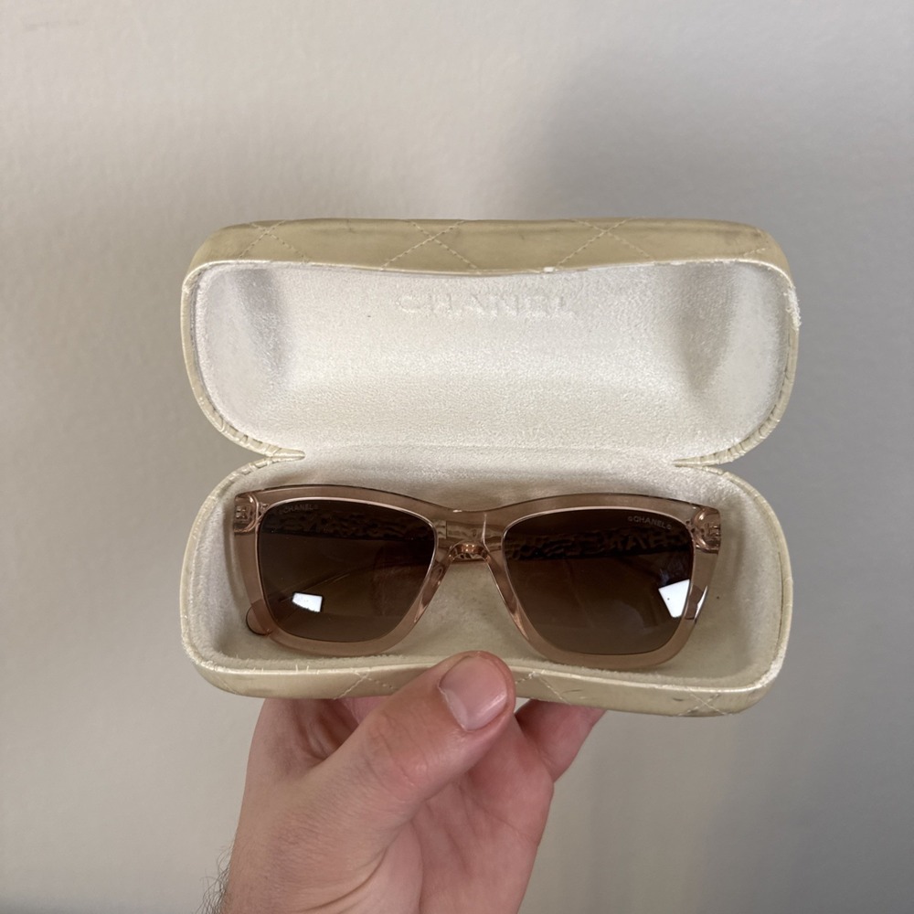Chanel Sunglasses 5533-A c.1792/S1 Bordeaux Gold Frames w/ Pink Purple Gradient - Picture 8 of 9
